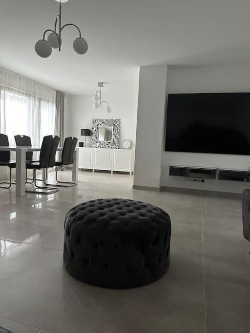 Luxury Apartment Marz ชวาเนา ภายนอก รูปภาพ
